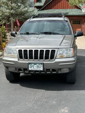 Silver 1999 Jeep Grand Cherokee Limited 4WD