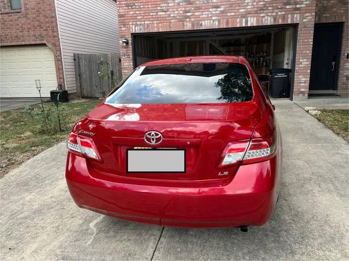2010 Toyota Camry LE