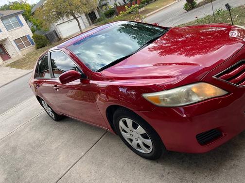 2010 Toyota Camry LE