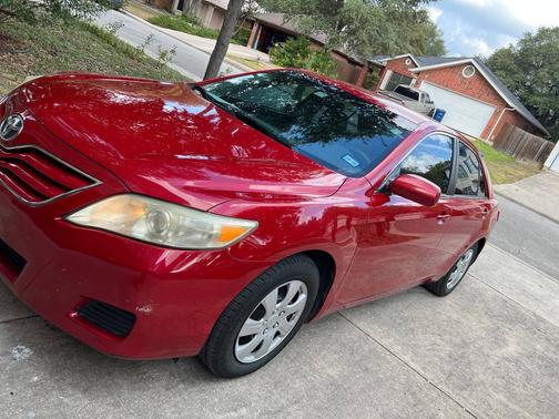 2010 Toyota Camry LE