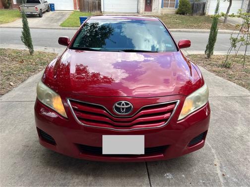 2010 Toyota Camry LE