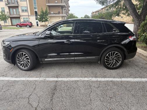 2020 Lincoln Nautilus Reserve