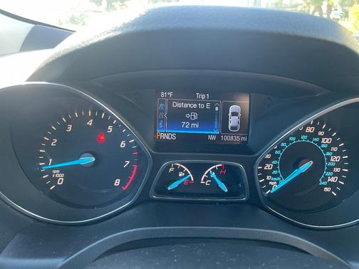 Gray 2013 Ford Escape SE