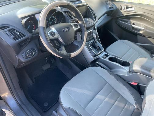 Gray 2013 Ford Escape SE