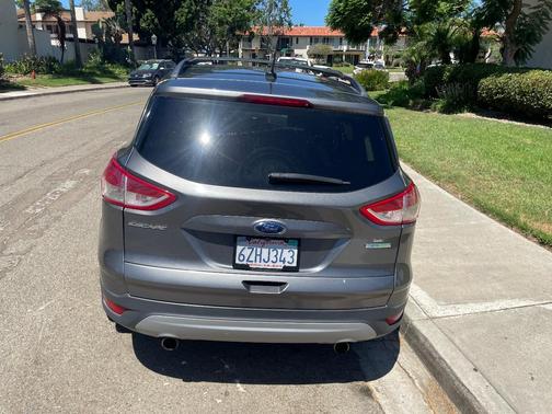 Gray 2013 Ford Escape SE