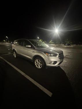 Silver 2017 Ford Escape SE