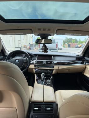 Black 2016 BMW 528 i