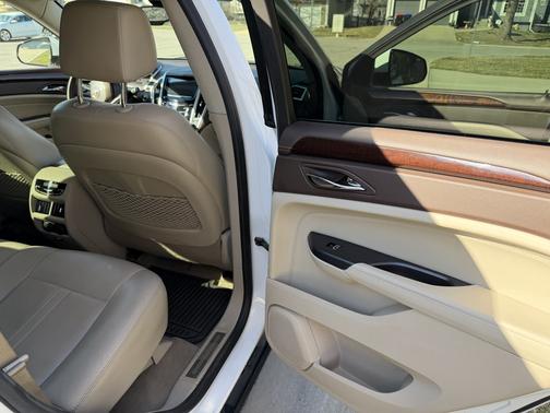 White 2014 Cadillac SRX Premium Collection