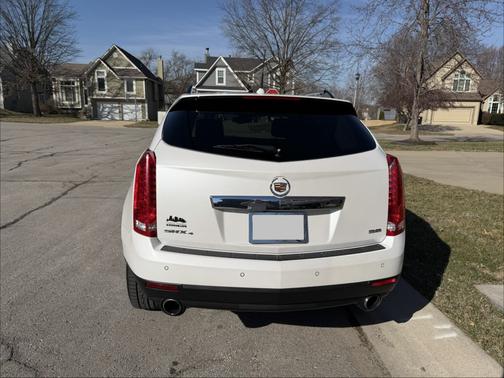 White 2014 Cadillac SRX Premium Collection