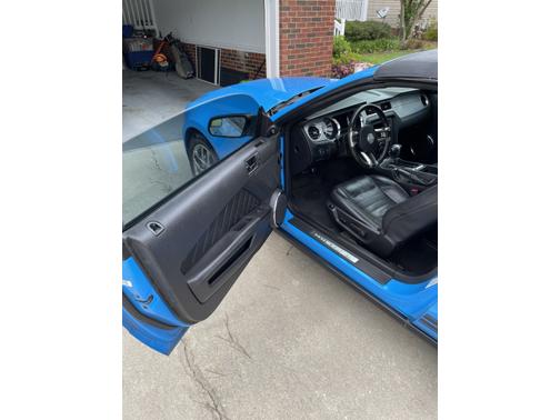 2011 Ford Mustang V6 Premium