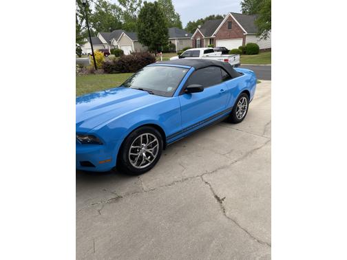 2011 Ford Mustang V6 Premium