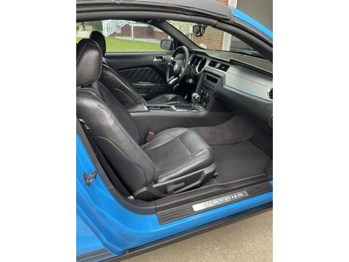 2011 Ford Mustang V6 Premium