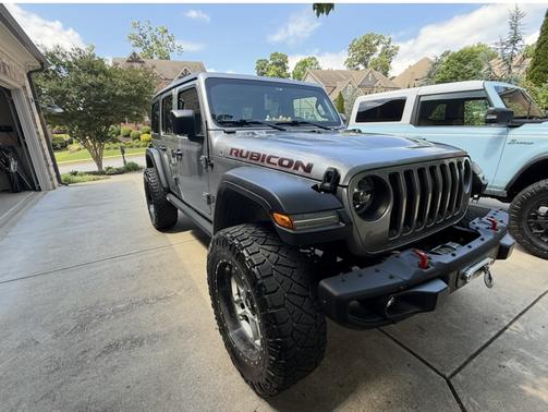 Silver 2018 Jeep Wrangler Unlimited Rubicon