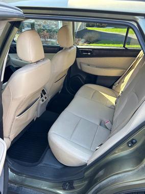 Green 2016 Subaru Outback 3.6R Limited