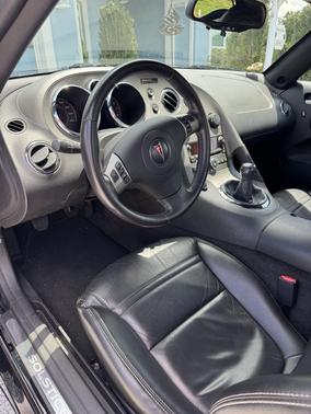 Black 2008 Pontiac Solstice GXP