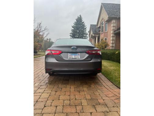 2020 Toyota Camry Hybrid LE