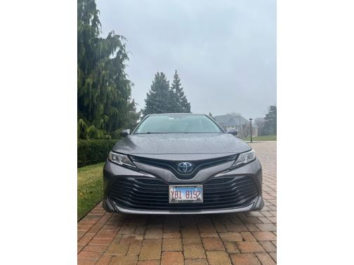2020 Toyota Camry Hybrid LE
