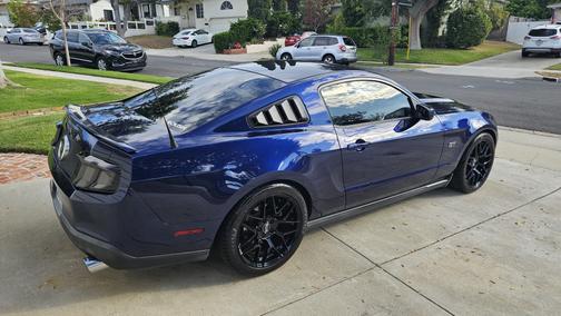 2010 Ford Mustang GT Premium