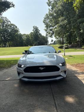 White 2022 Ford Mustang GT Premium