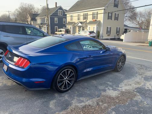 2017 Ford Mustang EcoBoost Premium