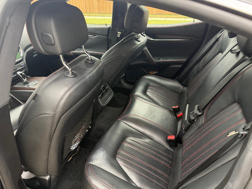 Black 2017 Maserati Ghibli Base