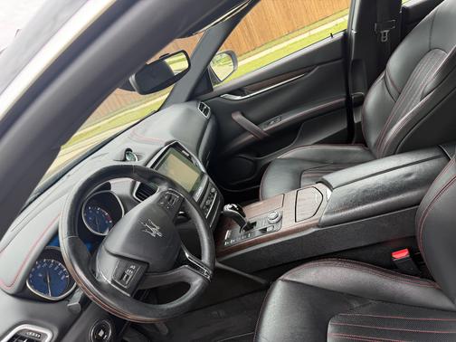 Black 2017 Maserati Ghibli Base