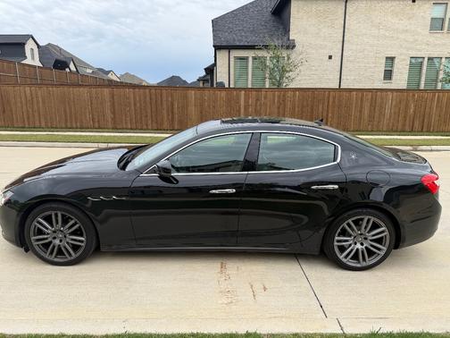 Black 2017 Maserati Ghibli Base