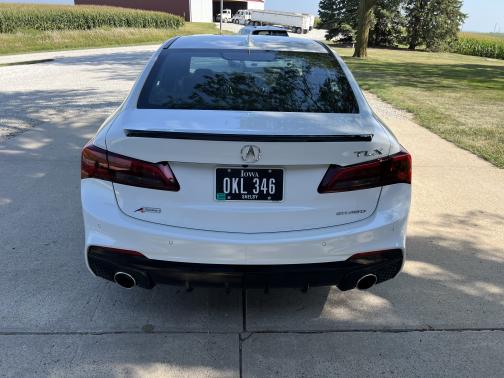 2018 Acura TLX V6 A-Spec