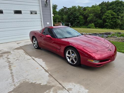 Red 2001 Chevrolet Corvette Base