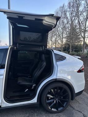 2016 Tesla Model X 90D