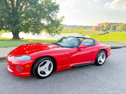 Red 1995 Dodge Viper RT-10