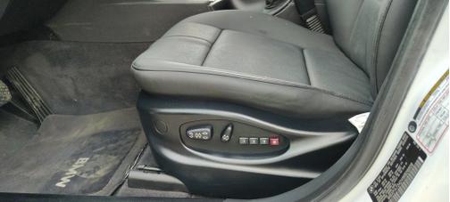 White 2004 BMW X3 2.5i