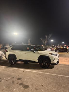 White 2021 Toyota RAV4 Hybrid XSE