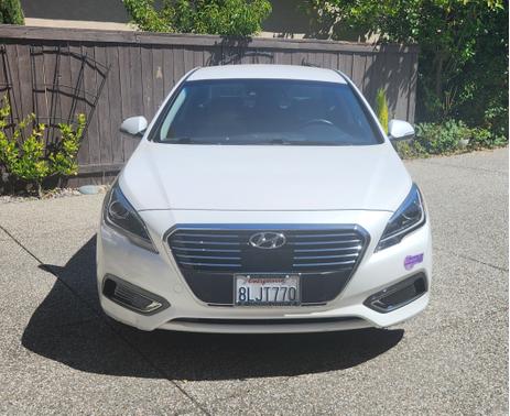 White 2017 Hyundai Sonata Plug-In Hybrid Limited