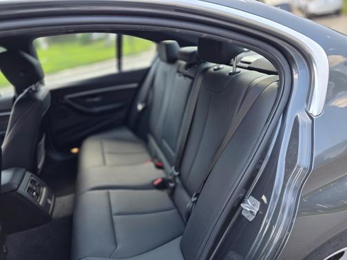 2018 BMW 330 i