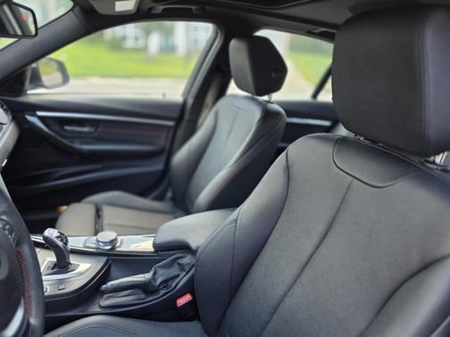2018 BMW 330 i
