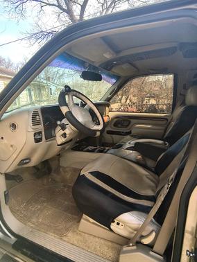 2000 Cadillac Escalade 4WD