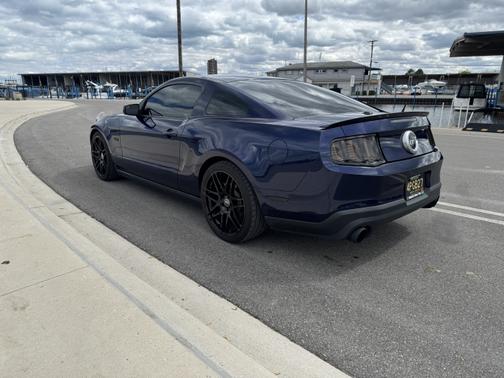 2011 Ford Mustang GT Premium