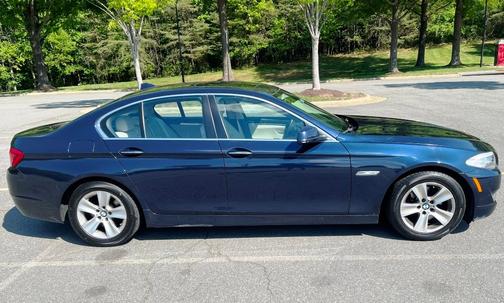 Blue 2013 BMW 528 i xDrive