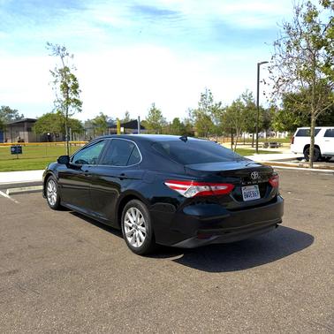 Black 2019 Toyota Camry LE