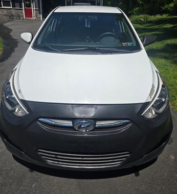 White 2016 Hyundai Accent SE