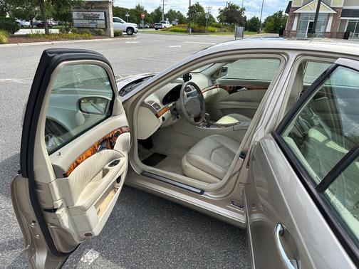 Gold 2003 Mercedes-Benz E-Class E320