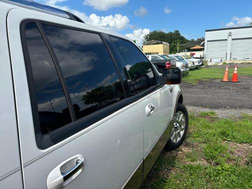 White 2014 Ford Expedition King Ranch