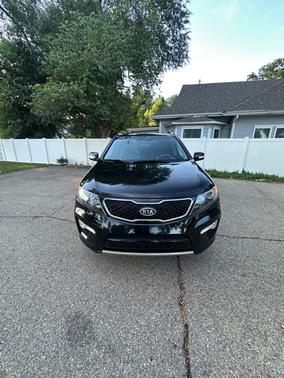 Black 2012 Kia Sorento SX