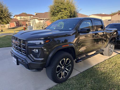 2023 GMC Canyon AT4