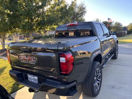 2023 GMC Canyon AT4