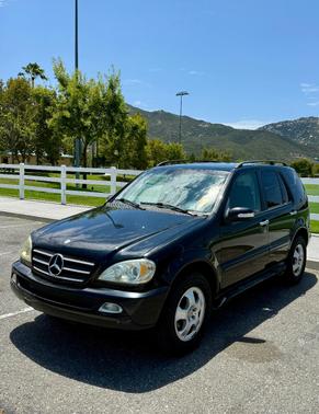 Black 2002 Mercedes-Benz M-Class ML320 4MATIC