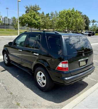 Black 2002 Mercedes-Benz M-Class ML320 4MATIC