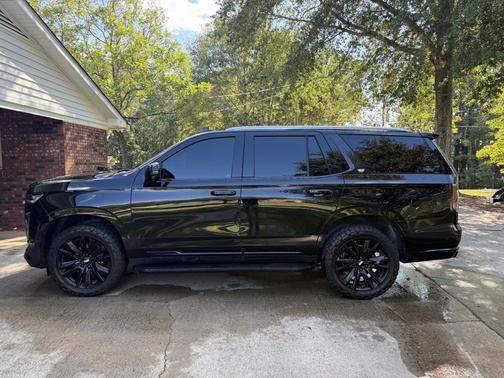 2022 Cadillac Escalade Premium Luxury