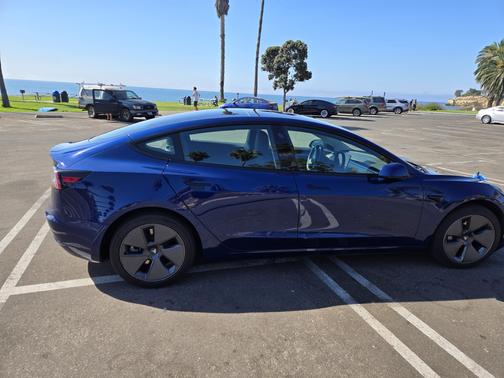 2022 Tesla Model 3 Base